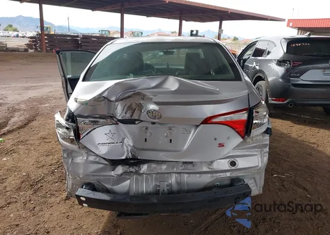 2014 Toyota Corolla S Plus z USA, uszkodzony, nr VIN 5YFBURHE7EP119646